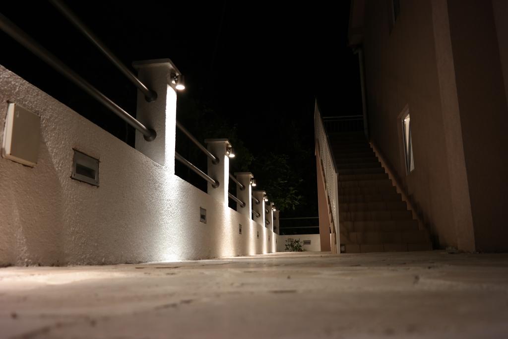 Apartments Lalevic ดอนิมอรินิ ภายนอก รูปภาพ